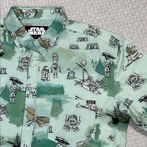 Star Wars RSVLTS Unisex Ewok Warriors KUNUFLEX Button-Down Shirt Green Large